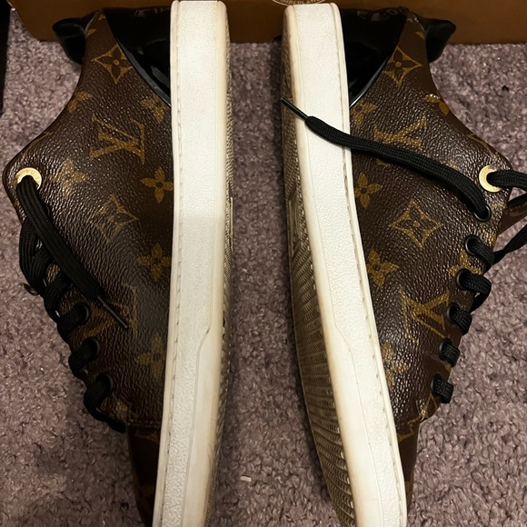 Louis Vuitton frontrow sneaker - Picture 2 of 5